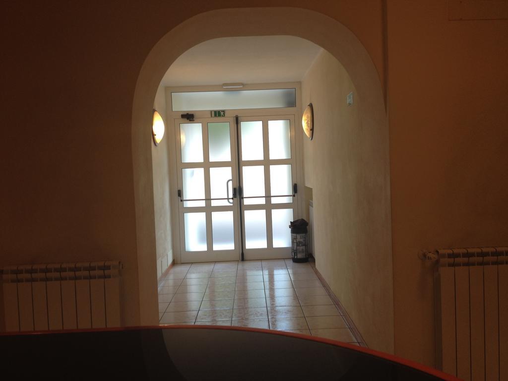 Hotel Belforte Varese Bagian luar foto